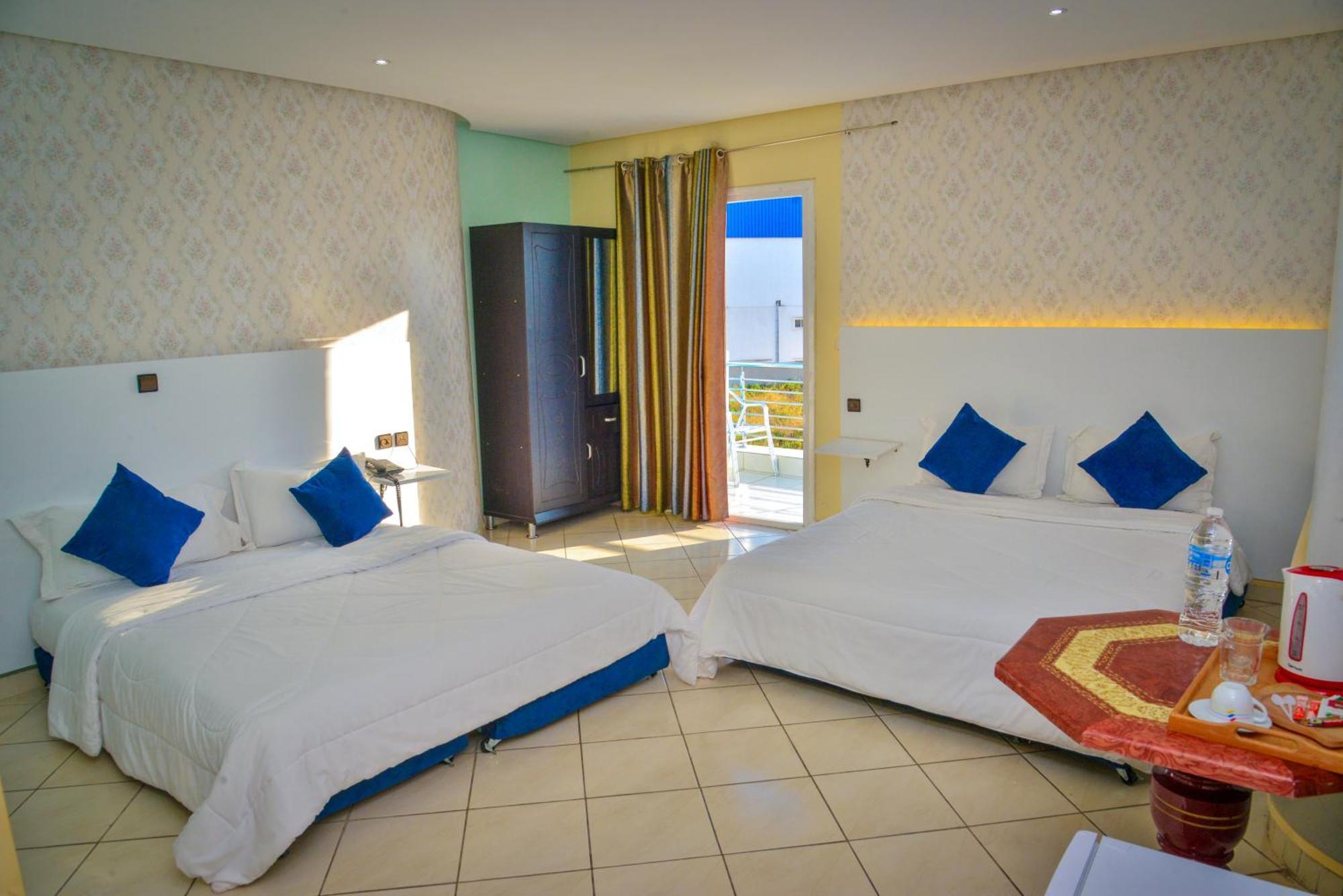 Free Zone Hotel Gzennaïa エクステリア 写真