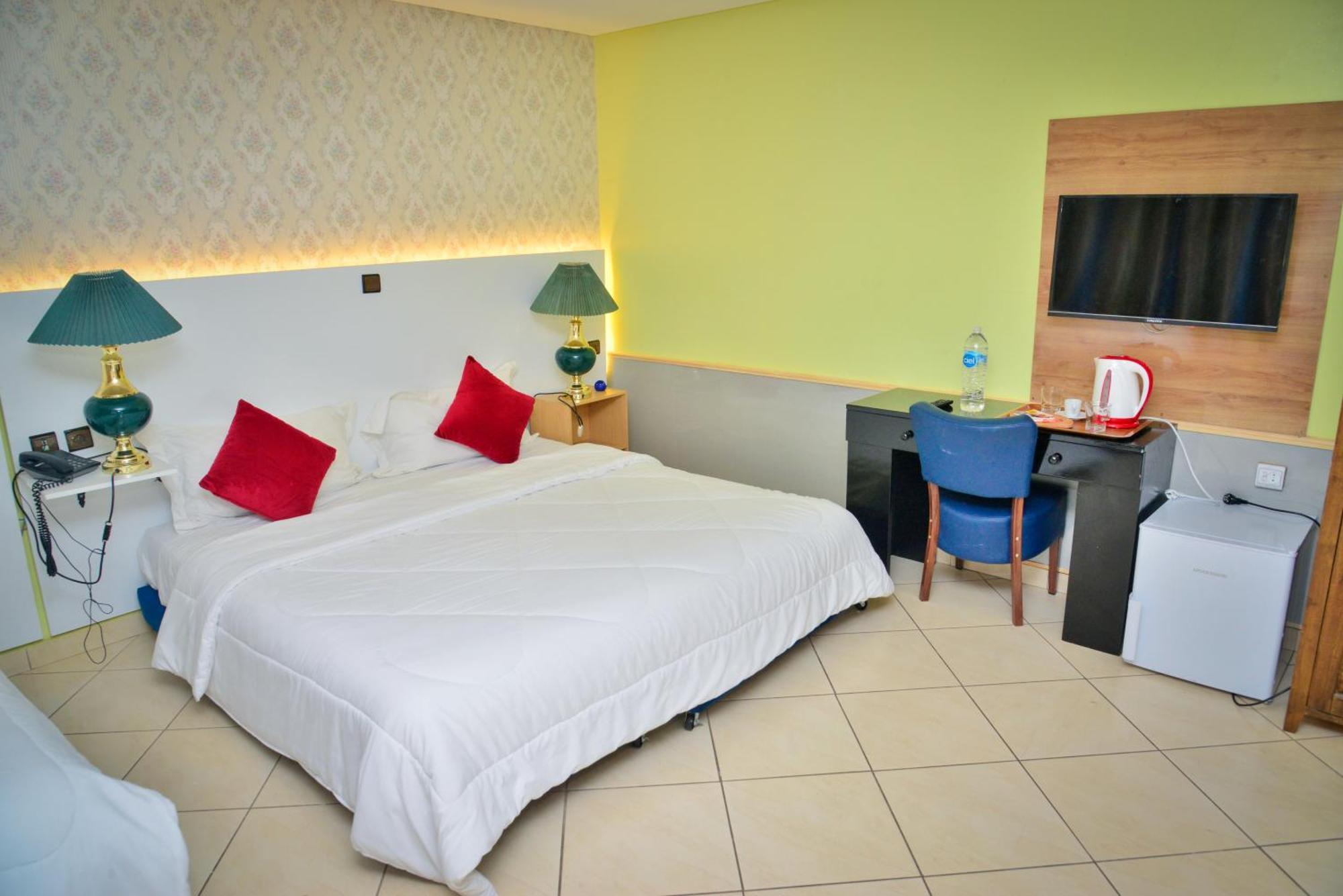 Free Zone Hotel Gzennaïa エクステリア 写真