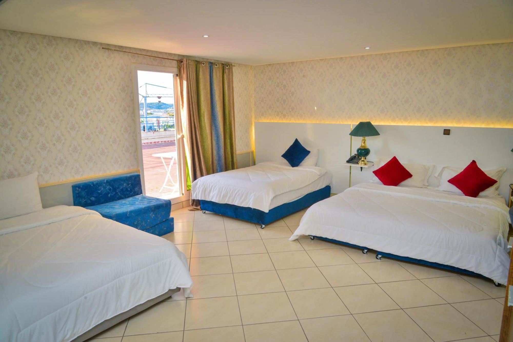 Free Zone Hotel Gzennaïa エクステリア 写真