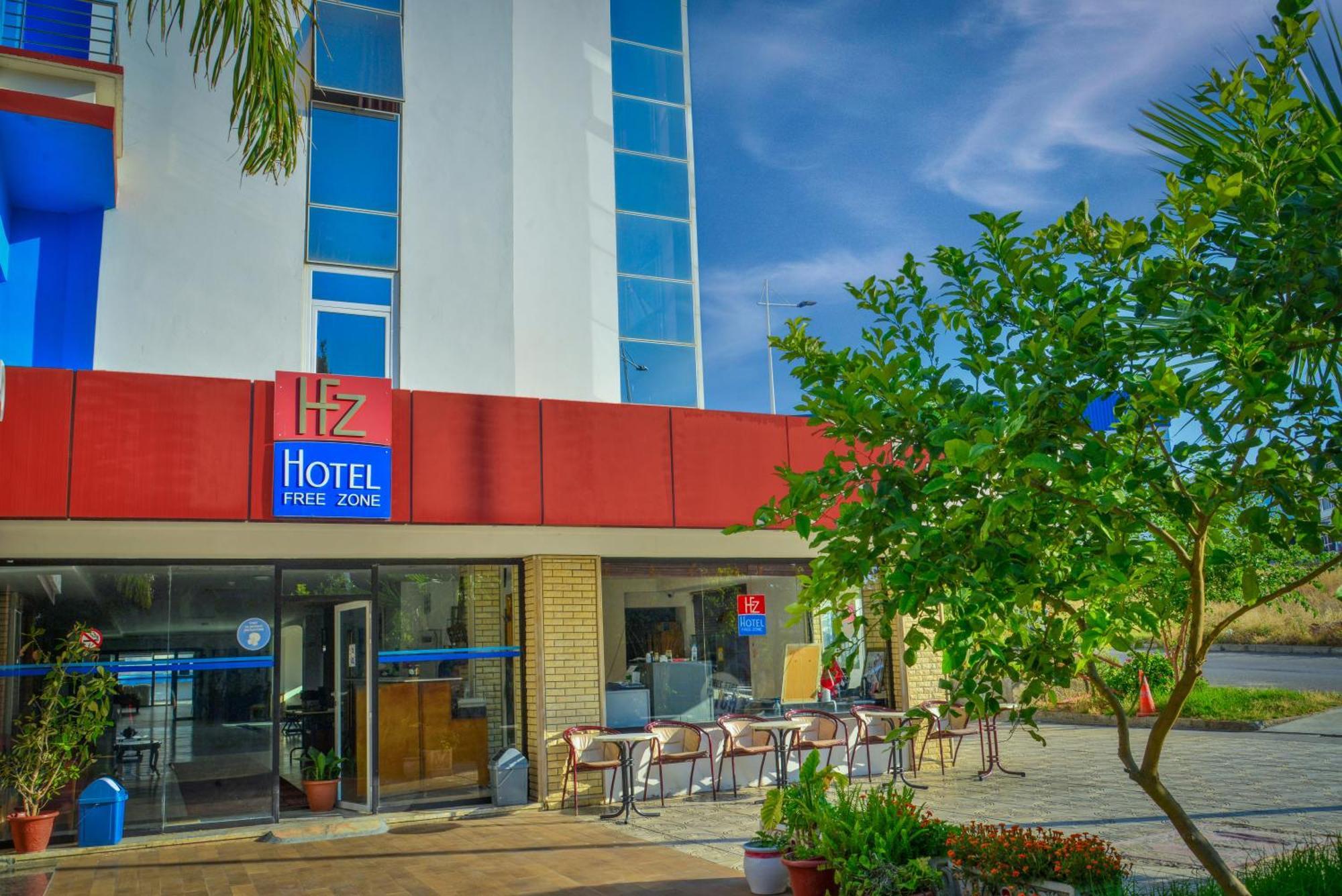 Free Zone Hotel Gzennaïa エクステリア 写真
