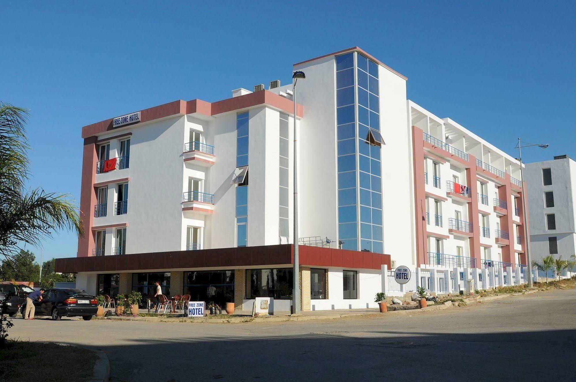 Free Zone Hotel Gzennaïa エクステリア 写真